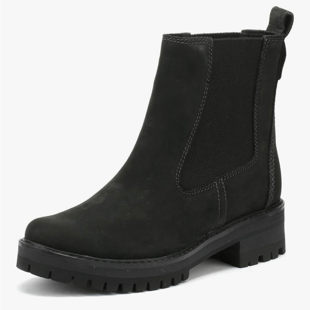 Timberland Women's Courmayeur Valley Chelsea Fashion Boot